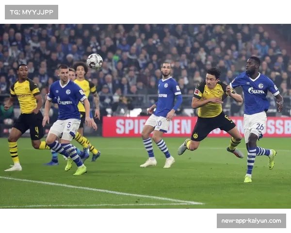 沙尔克04重返德甲，保级压力下轮换核心易被英超盯上